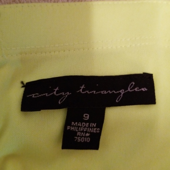 Dress - Picture 6 of 6